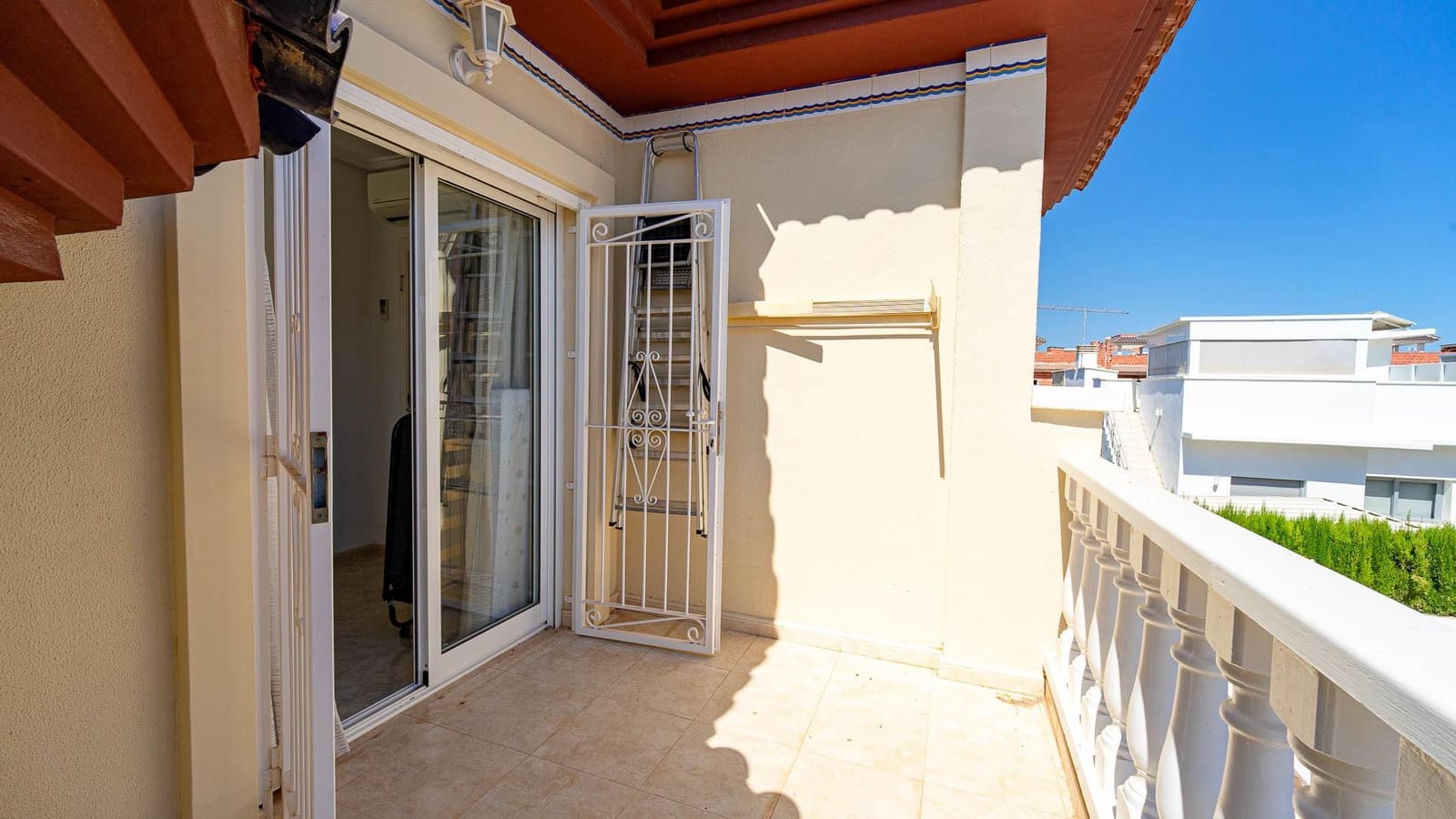 3 sovrum Radhus till salu i Rojales med pool - 285 000 € (Ref: 9963330)