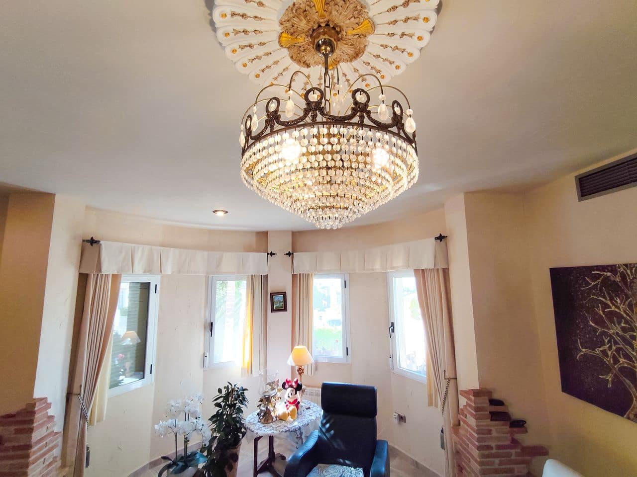 5 bedroom Villa for sale in Rojales - € 850,000 (Ref: 9963335)