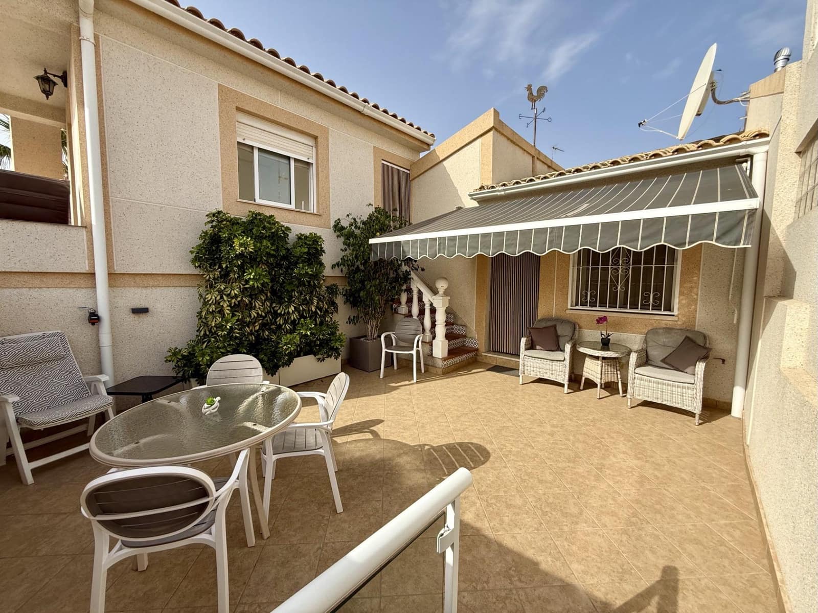 3 bedroom Semi-detached Villa for sale in La Florida with garage - € 179,950 (Ref: 9970802)