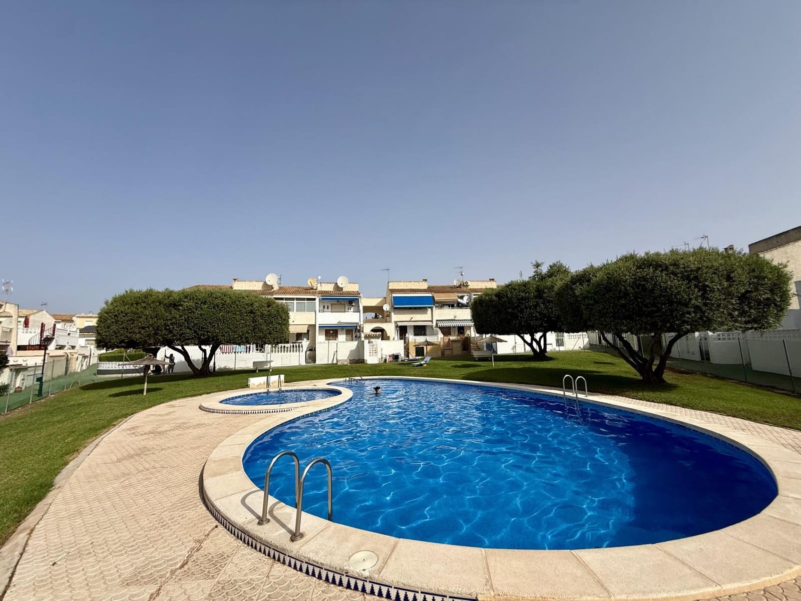 3 bedroom Semi-detached Villa for sale in La Florida with garage - € 179,950 (Ref: 9970802)