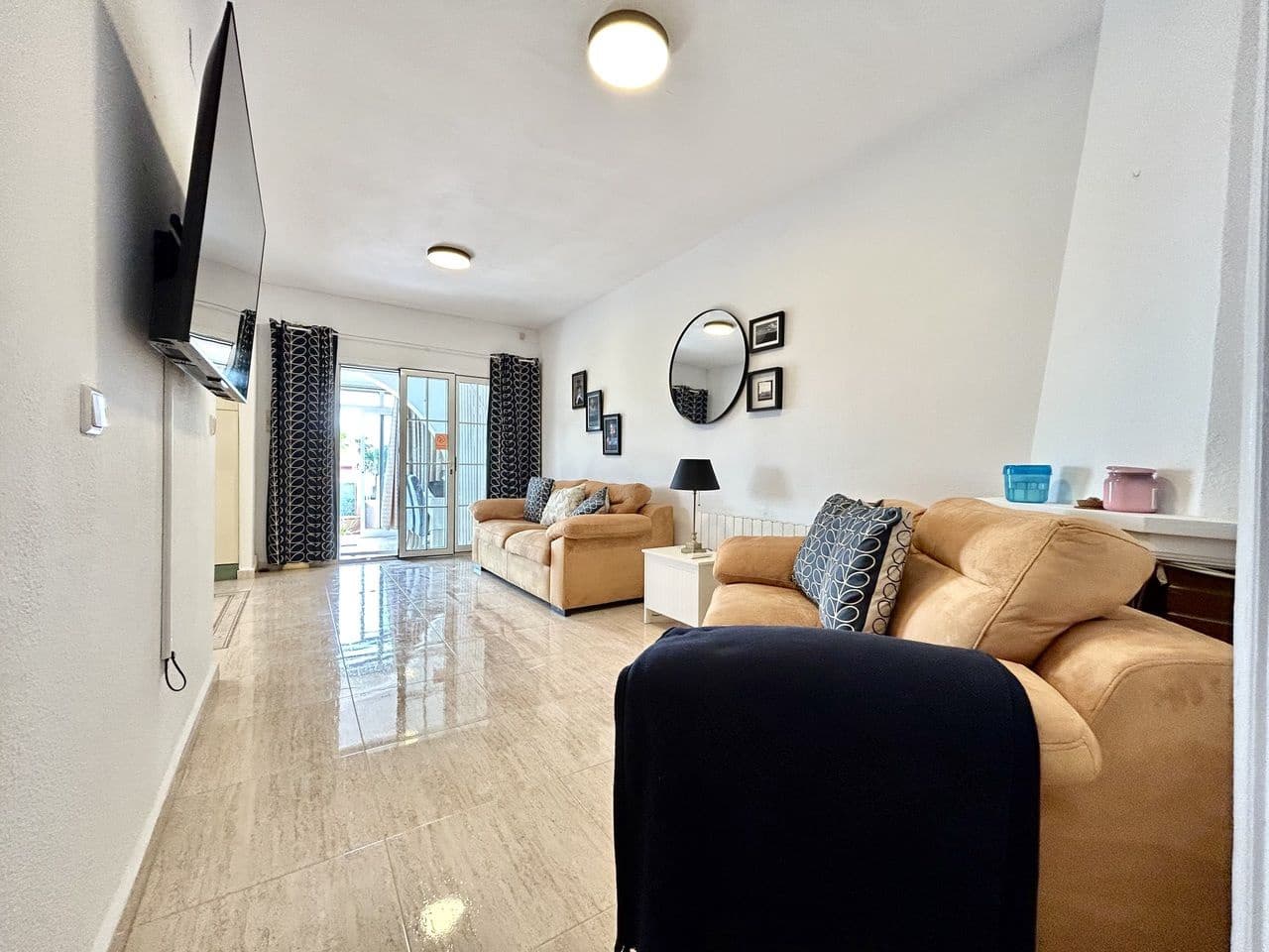 2 bedroom Bungalow for sale in Villamartin - € 205,000 (Ref: 9975612)