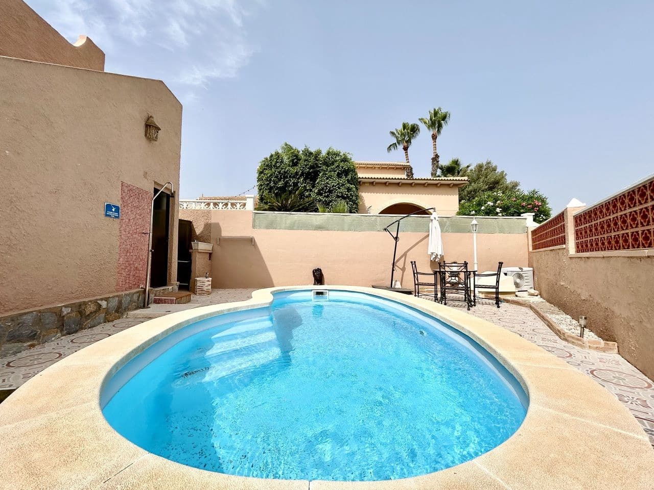 2 bedroom Bungalow for sale in Villamartin - € 205,000 (Ref: 9975612)
