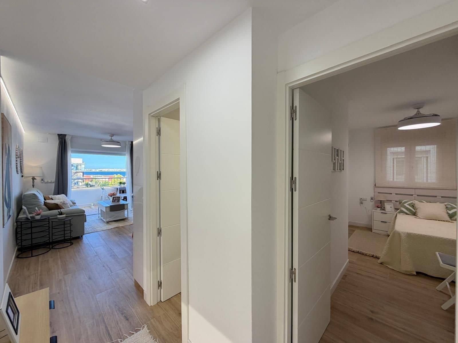 3 soverom Leilighet til salgs i Punta Prima med svømmebasseng - € 259 700 (Ref: 9975617)
