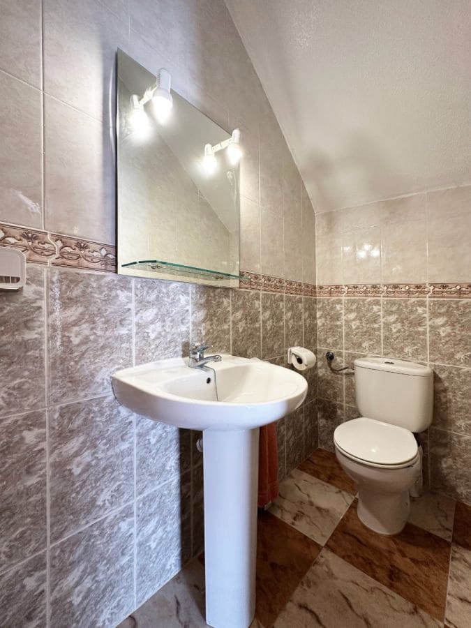 2 soverom Rekkehus til salgs i Orihuela Costa med svømmebasseng - € 239 000 (Ref: 9977504)