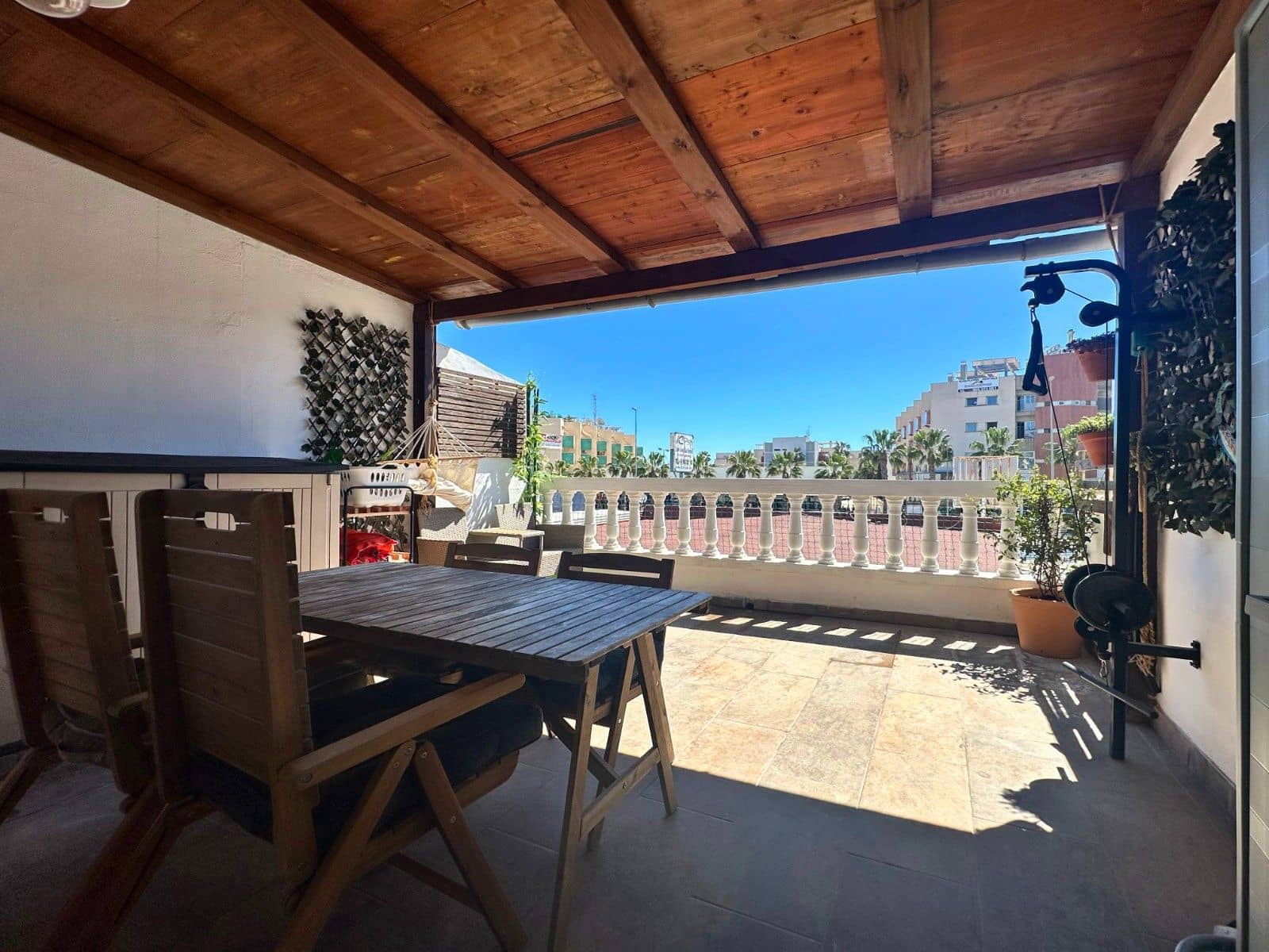 2 slaapkamer Bungalow te koop in Orihuela Costa met zwembad - € 139.900 (Ref: 9977505)