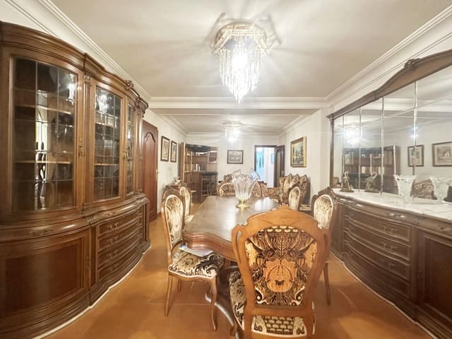 4 slaapkamer Appartement te koop in Centro, Torrevieja - € 255.000 (Ref: 9979063)