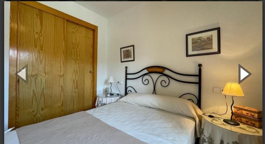 Adosado de 4 habitaciones en Torre de la Horadada en venta - 249.000 € (Ref: 9979091)
