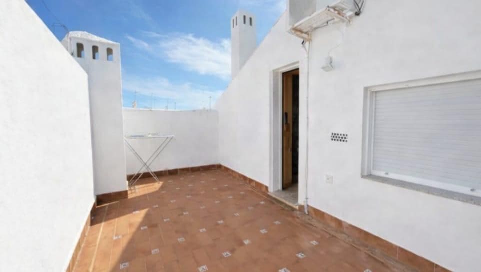 Adosado de 4 habitaciones en Torre de la Horadada en venta - 249.000 € (Ref: 9979091)