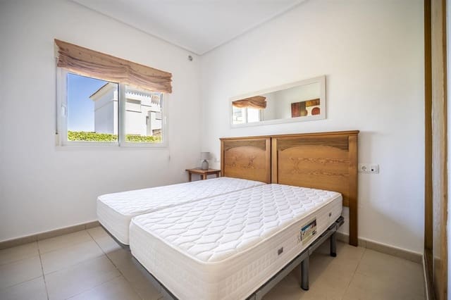 Chalet de 3 habitaciones en La Torre Golf Resort, Torre-Pacheco en venta - 350.000 € (Ref: 9979861)