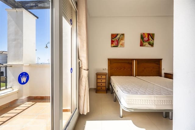 Chalet de 3 habitaciones en La Torre Golf Resort, Torre-Pacheco en venta - 350.000 € (Ref: 9979861)