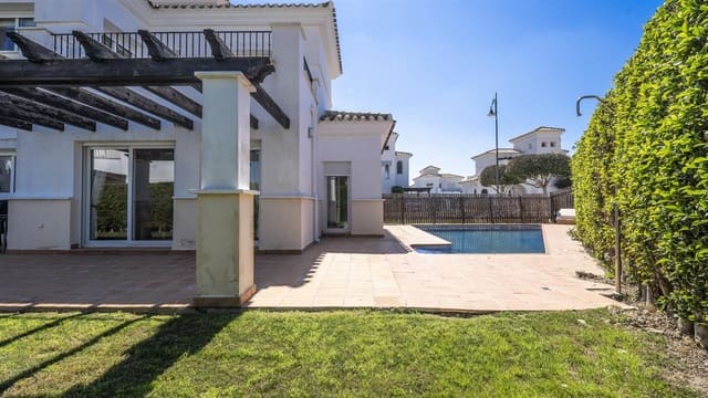Chalet de 3 habitaciones en La Torre Golf Resort, Torre-Pacheco en venta - 350.000 € (Ref: 9979861)