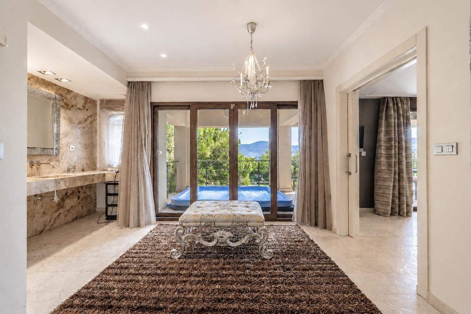 4 bedroom Villa for sale in Atamaria with pool - € 3,219,748 (Ref: 9979868)