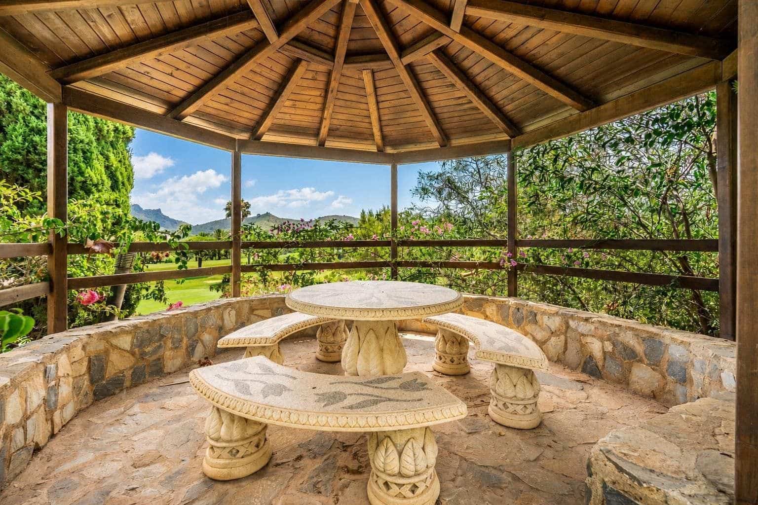 4 bedroom Villa for sale in Atamaria with pool - € 3,219,748 (Ref: 9979868)