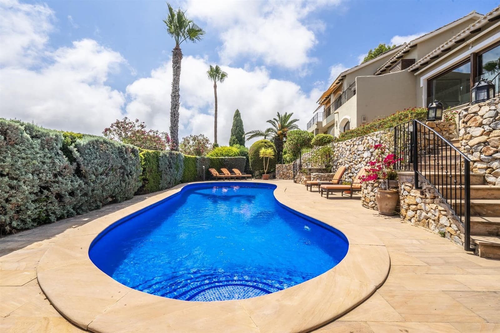 4 bedroom Villa for sale in Atamaria with pool - € 3,219,748 (Ref: 9979868)