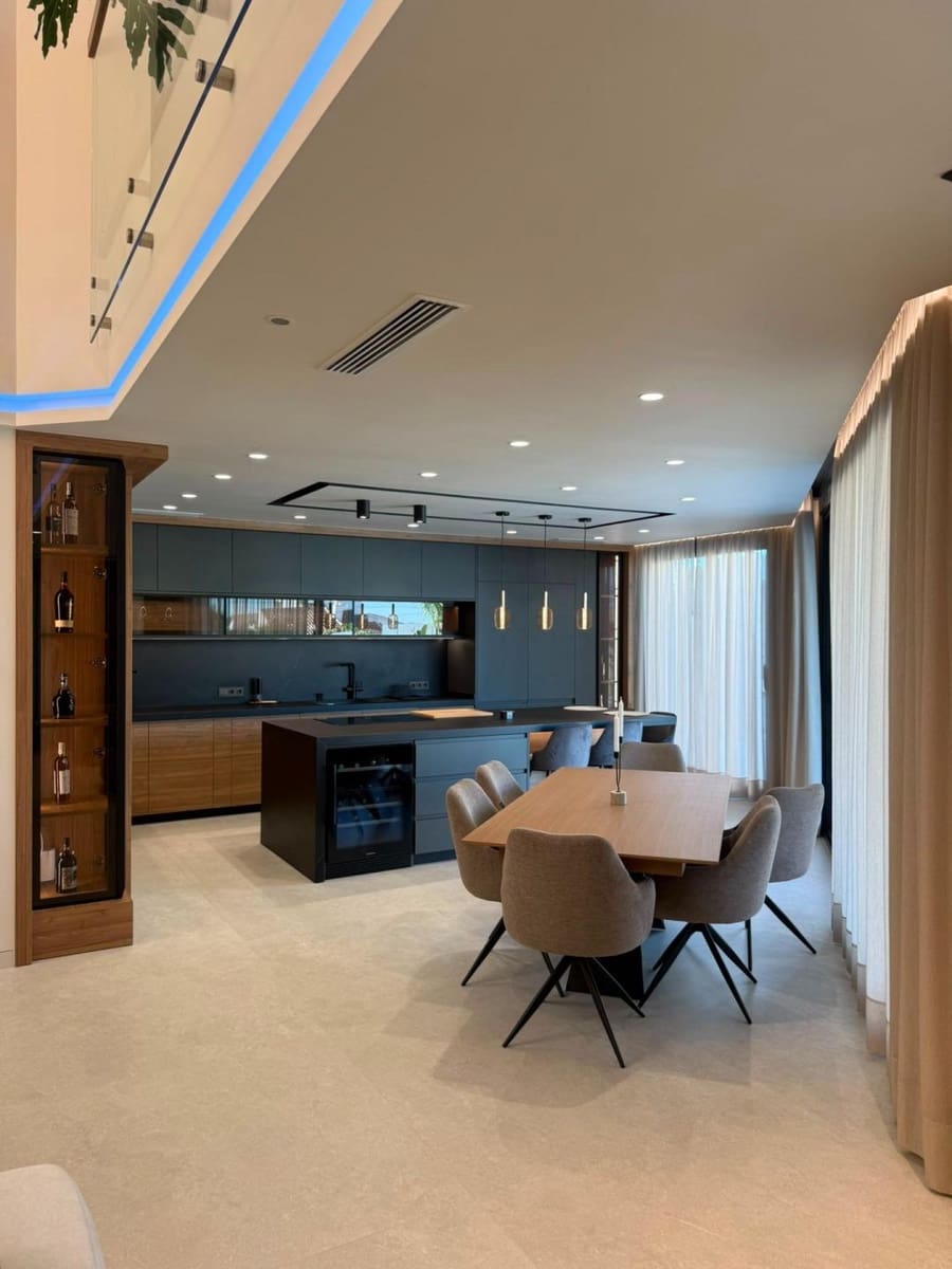5 makuuhuone Huvila myytävänä paikassa Rojales mukana uima-altaan - 2 650 000 € (Ref: 9979873)