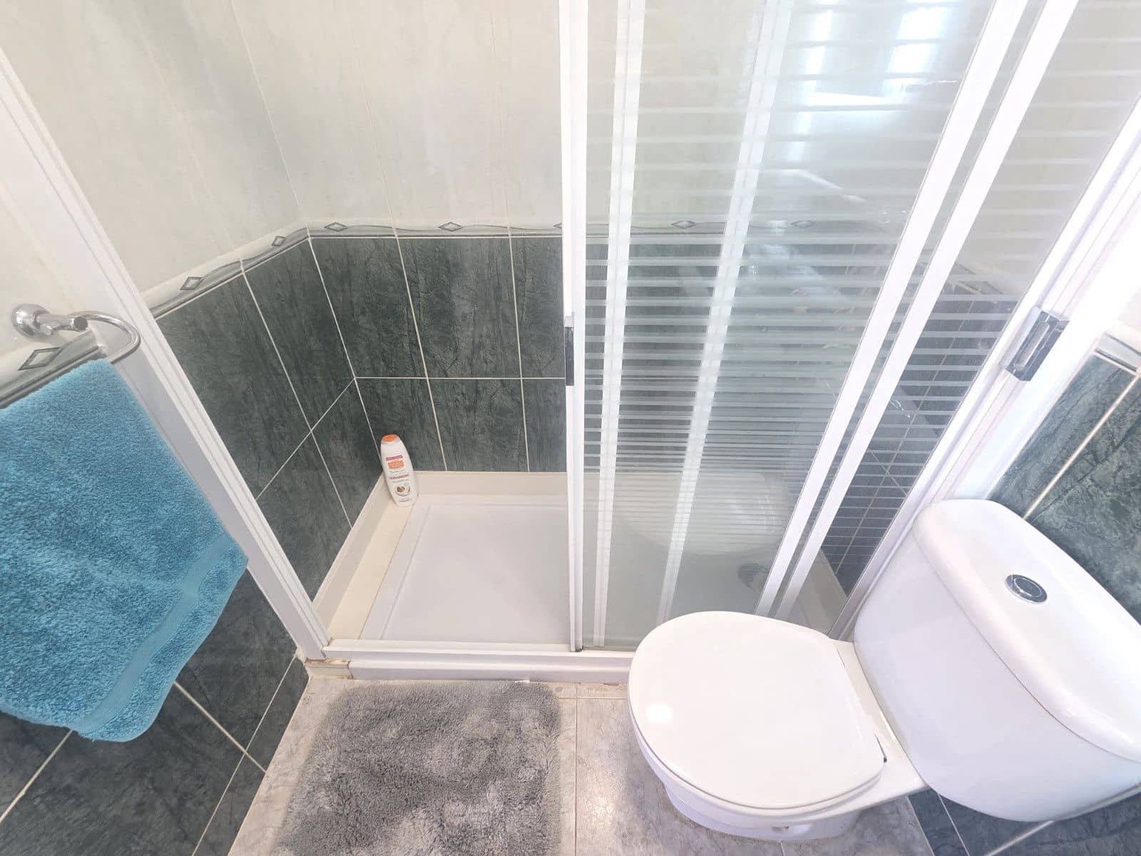 2 makuuhuone Huoneisto myytävänä paikassa Orihuela Costa mukana uima-altaan - 199 000 € (Ref: 9987025)