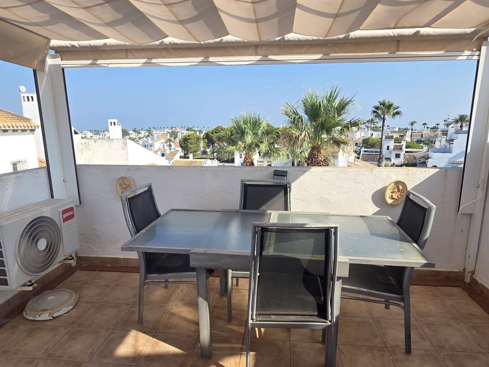 2 makuuhuone Huoneisto myytävänä paikassa Orihuela Costa mukana uima-altaan - 199 000 € (Ref: 9987025)