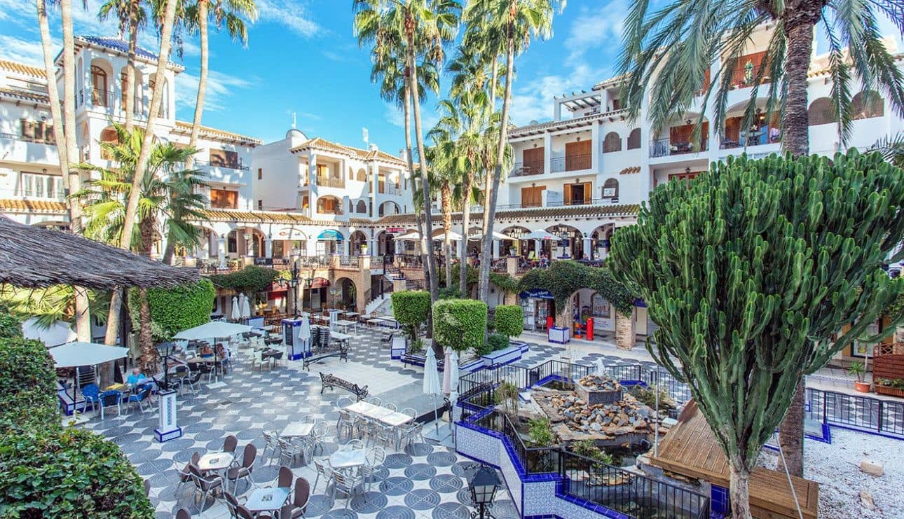2 makuuhuone Huoneisto myytävänä paikassa Orihuela Costa mukana uima-altaan - 199 000 € (Ref: 9987025)
