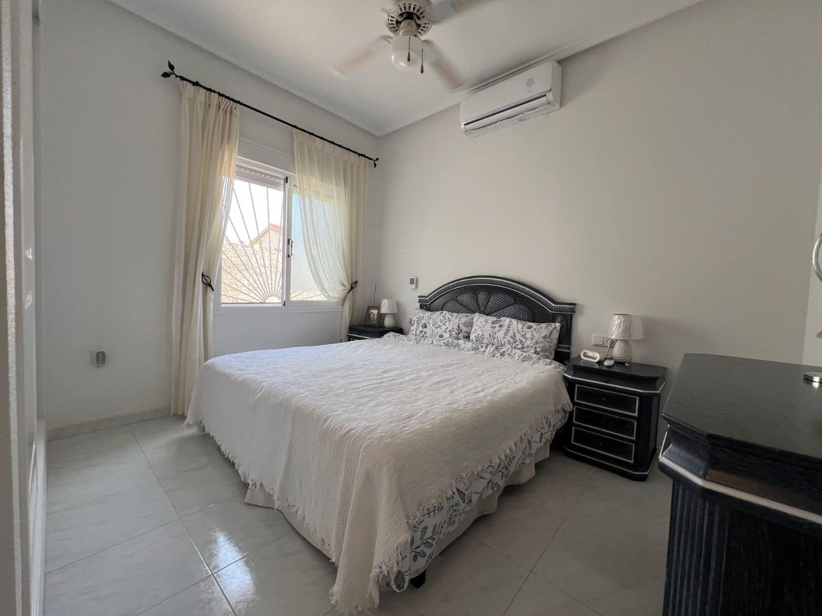 2 bedroom Villa for sale in Ciudad Quesada - € 289,000 (Ref: 9987027)