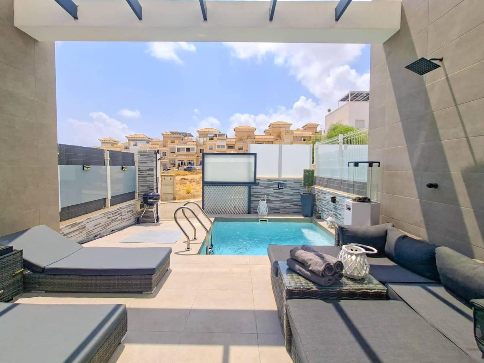 3 camera da letto Villa in vendita in Orihuela Costa - 330.000 € (Rif: 9987029)