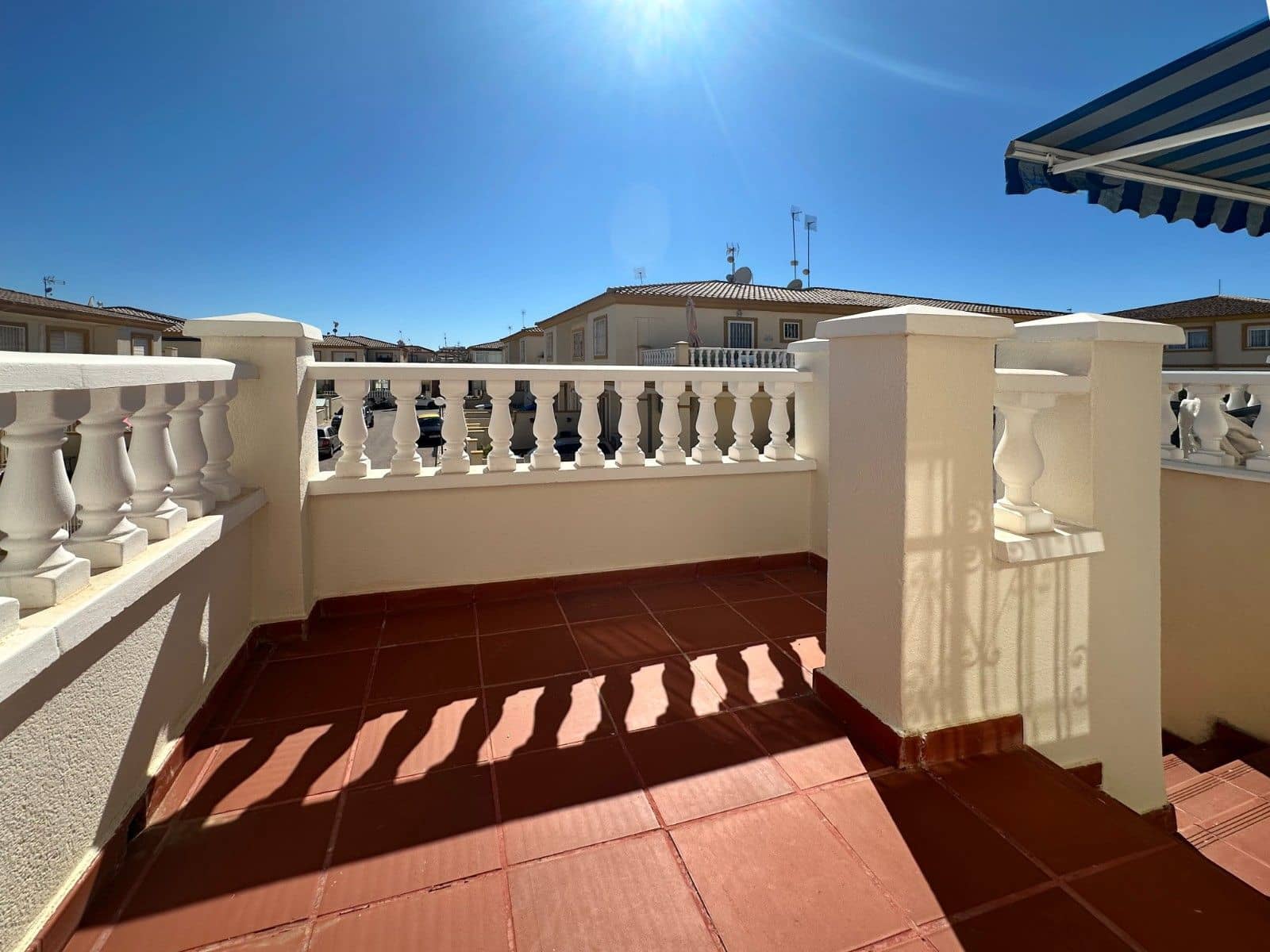 2 makuuhuone Huoneisto myytävänä paikassa Orihuela Costa mukana uima-altaan - 160 000 € (Ref: 9987031)