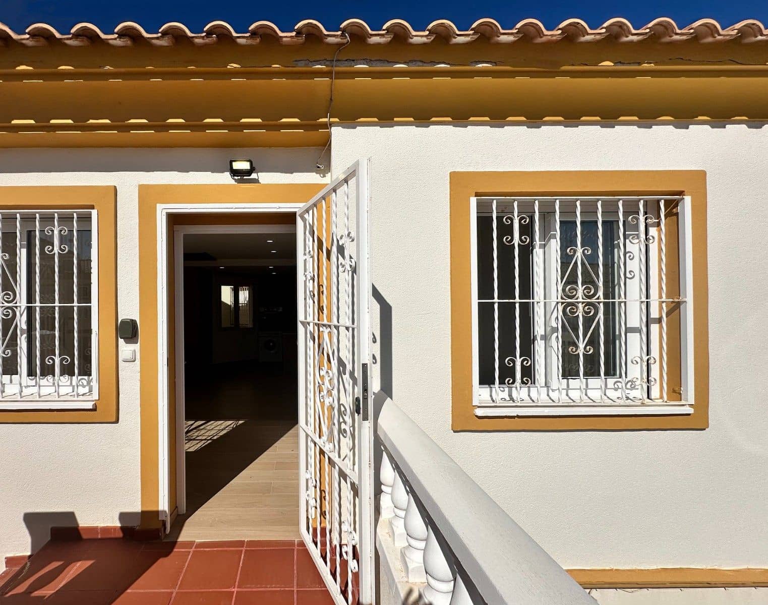2 makuuhuone Huoneisto myytävänä paikassa Orihuela Costa mukana uima-altaan - 160 000 € (Ref: 9987031)