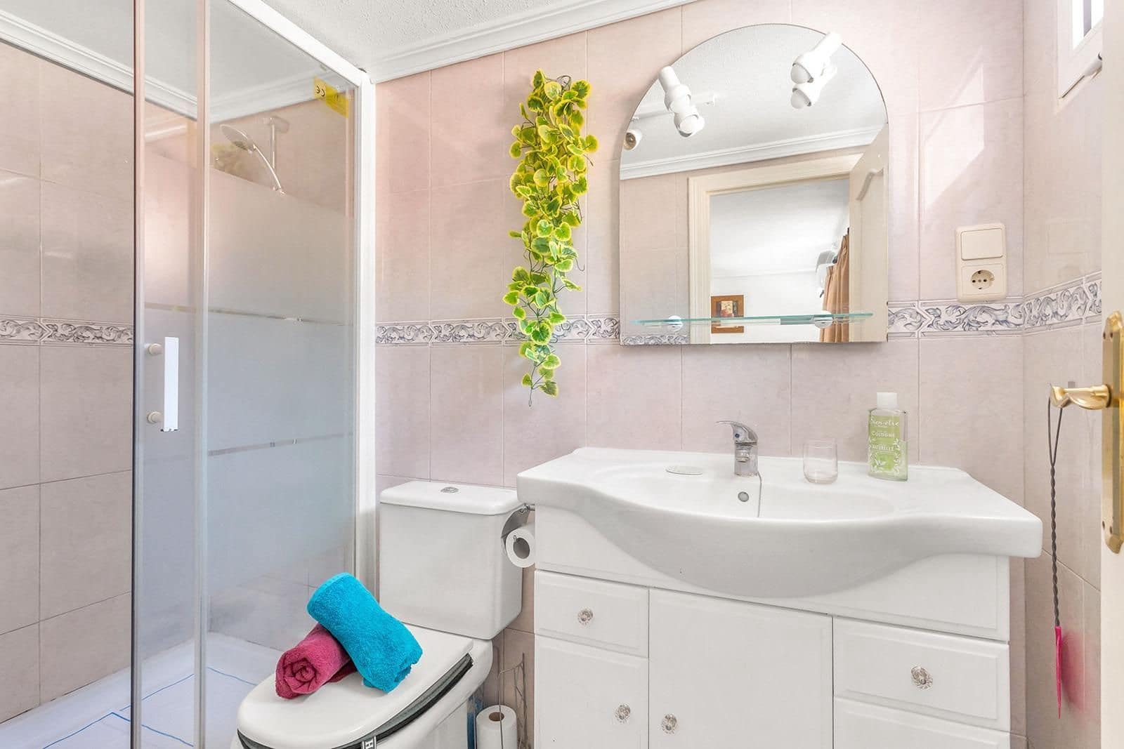 4 chambre Villa/Maison à vendre à Torrevieja avec piscine - 499 000 € (Ref: 9987040)