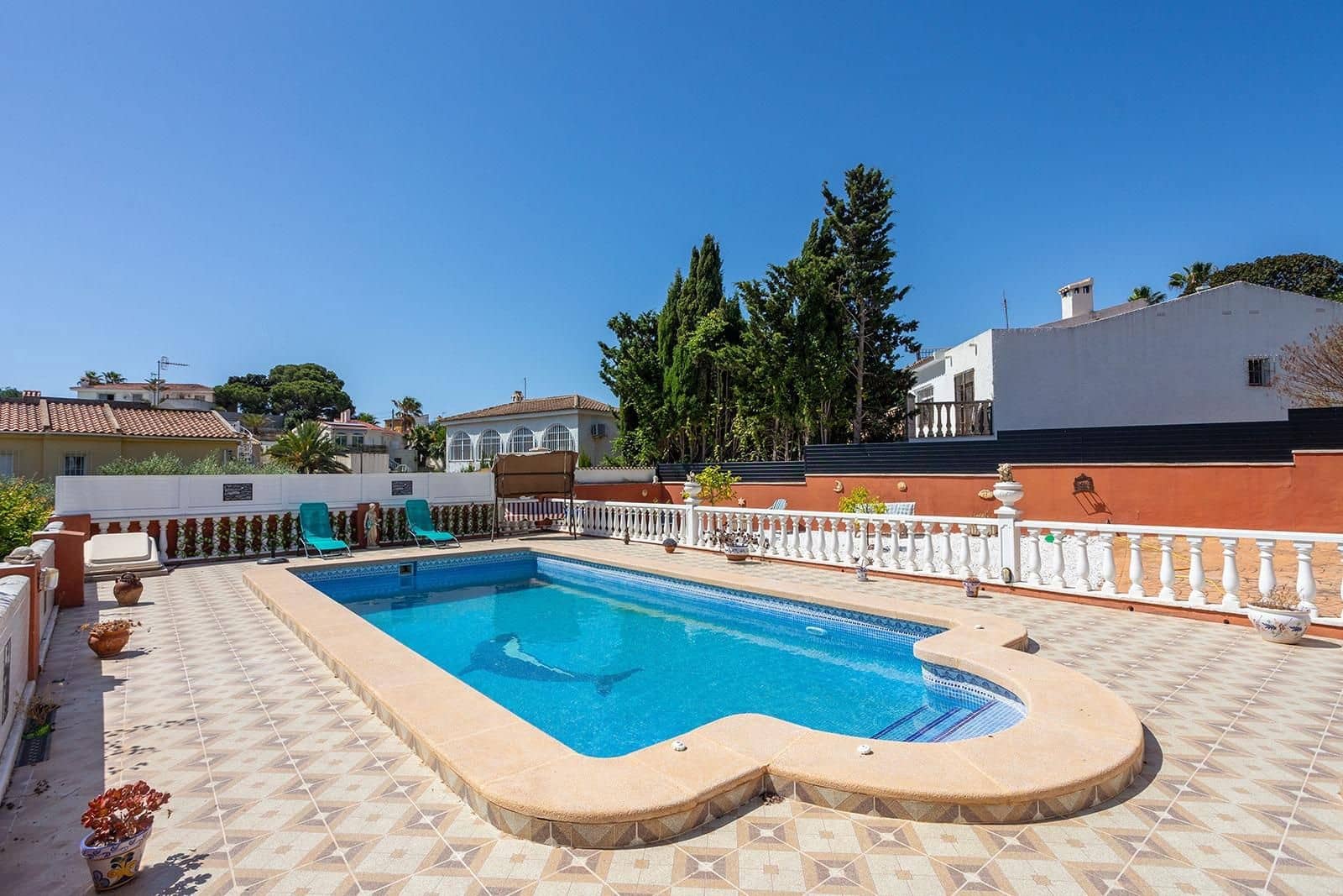 4 chambre Villa/Maison à vendre à Torrevieja avec piscine - 499 000 € (Ref: 9987040)