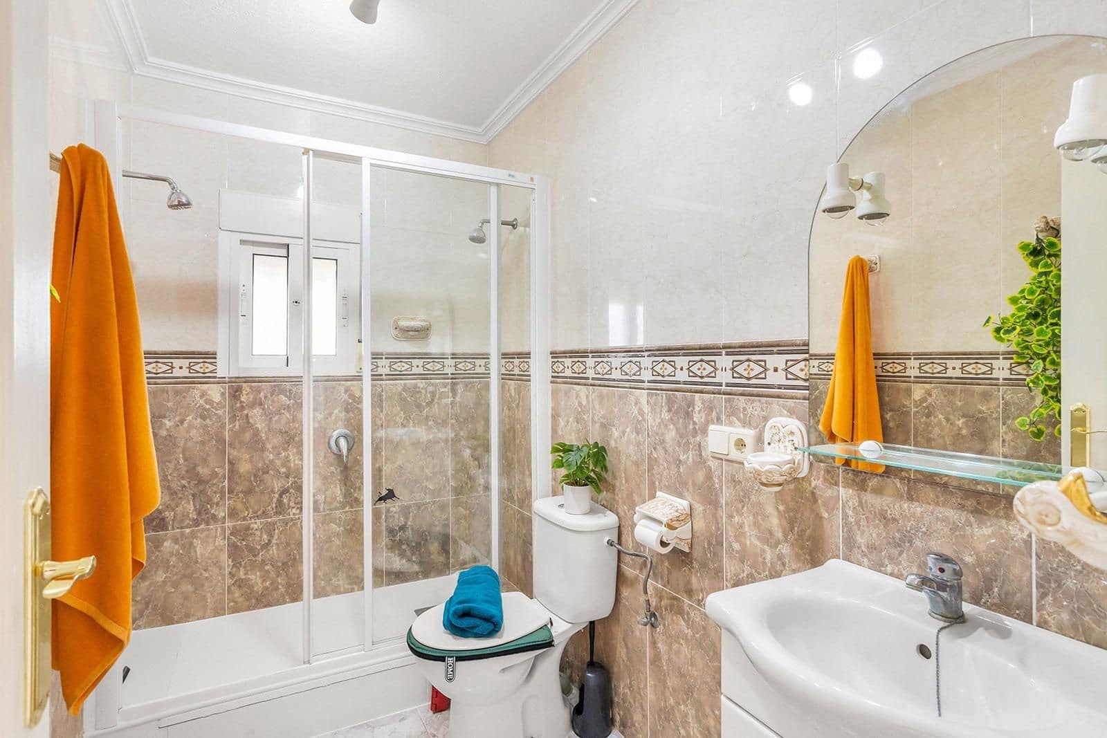 4 chambre Villa/Maison à vendre à Torrevieja avec piscine - 499 000 € (Ref: 9987040)