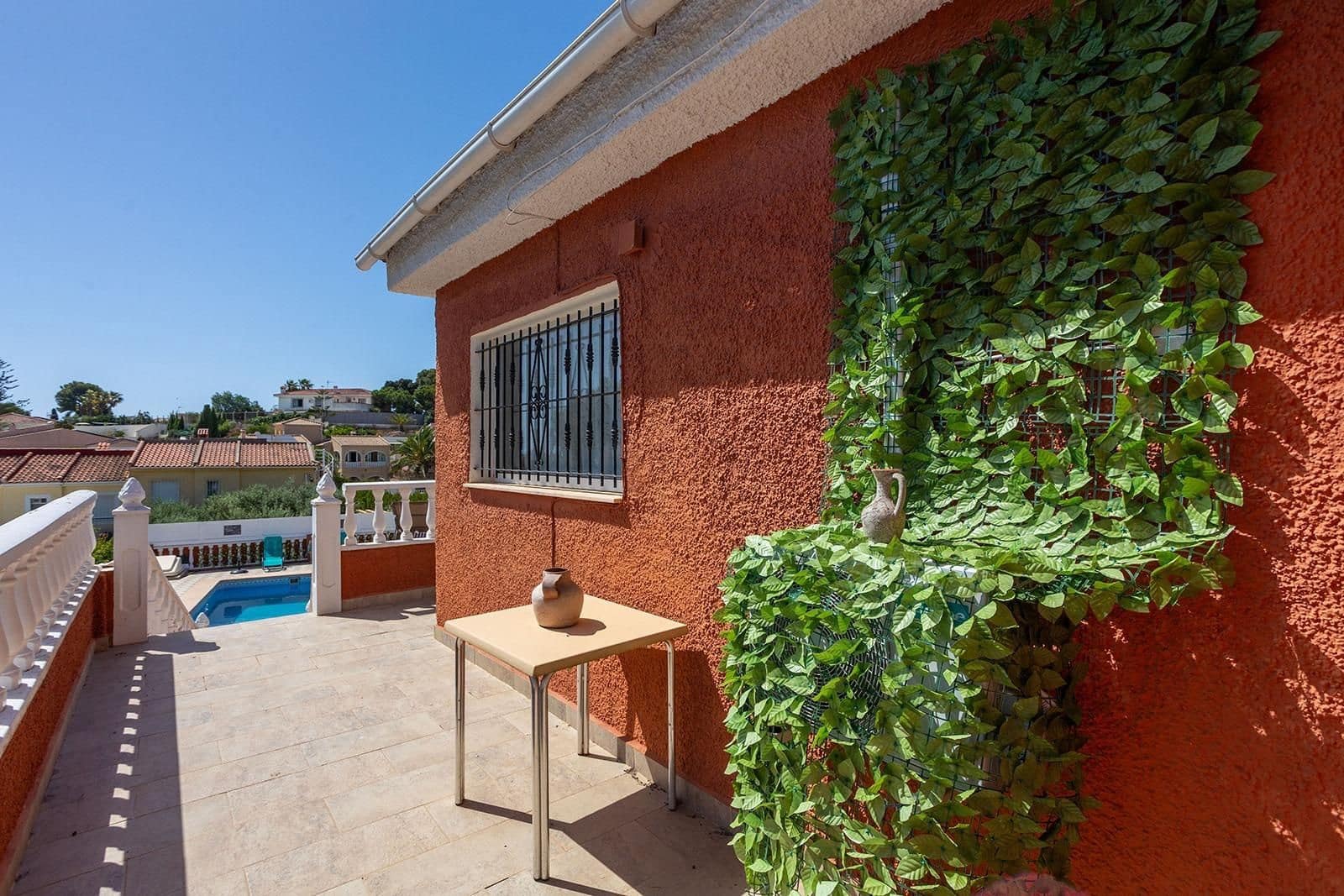4 chambre Villa/Maison à vendre à Torrevieja avec piscine - 499 000 € (Ref: 9987040)