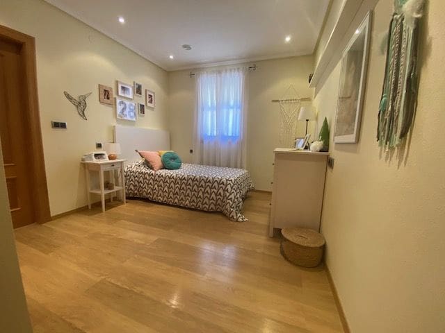 4 bedroom Villa for sale in Cabezo de Torres with pool - € 545,000 (Ref: 9987047)