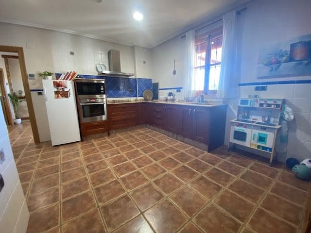 4 bedroom Villa for sale in Cabezo de Torres with pool - € 545,000 (Ref: 9987047)