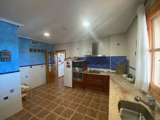 4 bedroom Villa for sale in Cabezo de Torres with pool - € 545,000 (Ref: 9987047)