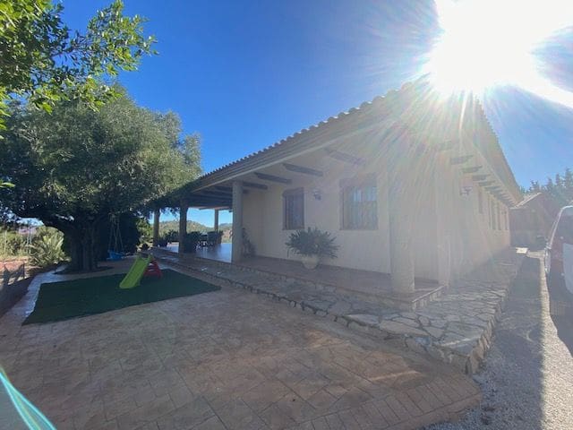 4 bedroom Villa for sale in Cabezo de Torres with pool - € 545,000 (Ref: 9987047)