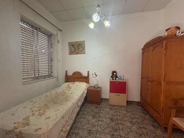 4 soveværelse Byhus til salg i Guardamar del Segura - € 250.000 (Ref: 9987049)