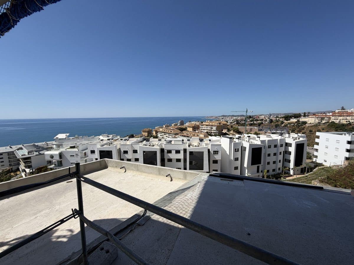 3 soveværelse Lejlighed til salg i Fuengirola med swimmingpool - € 1.215.000 (Ref: 9992051)