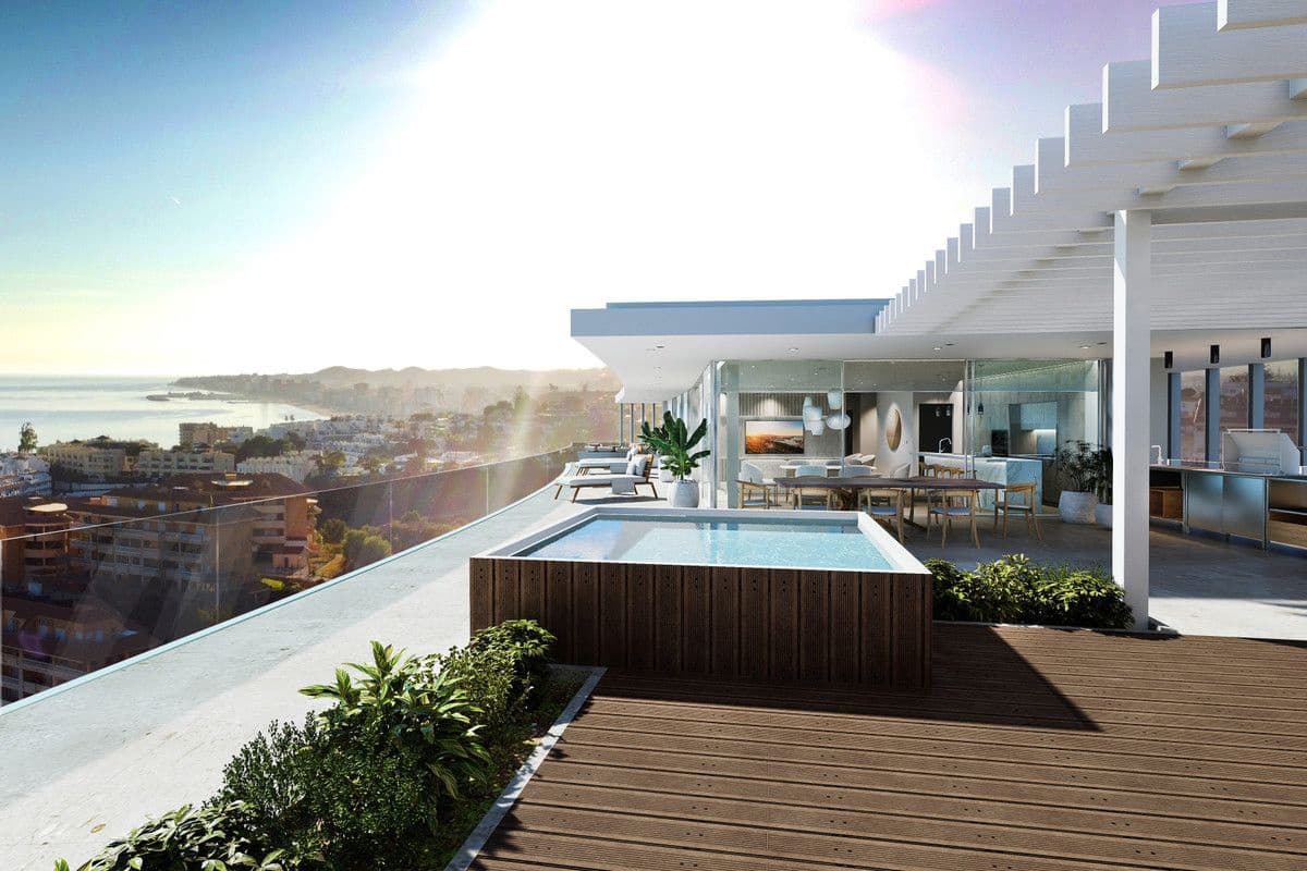 2 soveværelse Lejlighed til salg i Fuengirola med swimmingpool - € 885.000 (Ref: 9992052)