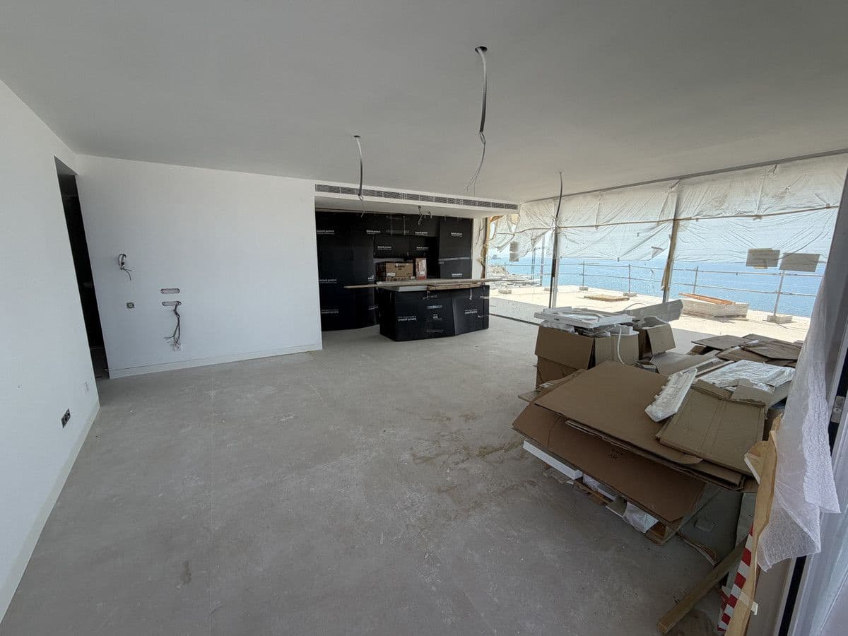 2 soveværelse Lejlighed til salg i Fuengirola med swimmingpool - € 885.000 (Ref: 9992052)