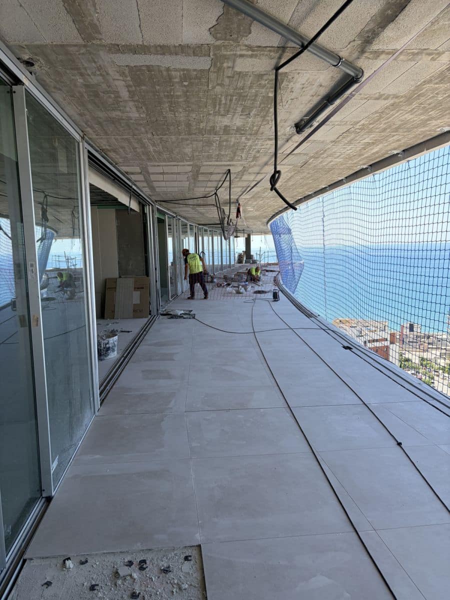2 soveværelse Lejlighed til salg i Fuengirola med swimmingpool - € 885.000 (Ref: 9992052)
