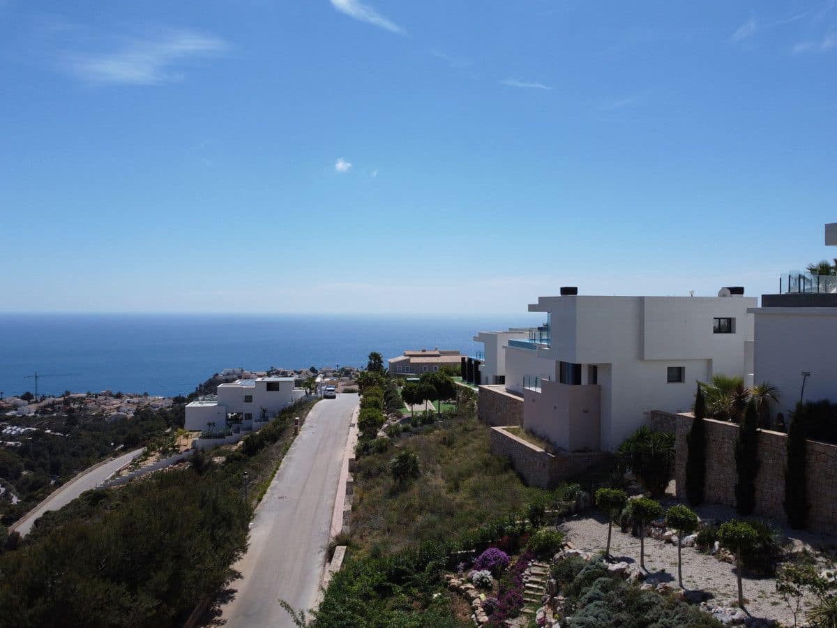 3 soveværelse Villa til salg i Cumbre del Sol med swimmingpool - € 1.865.000 (Ref: 9992064)
