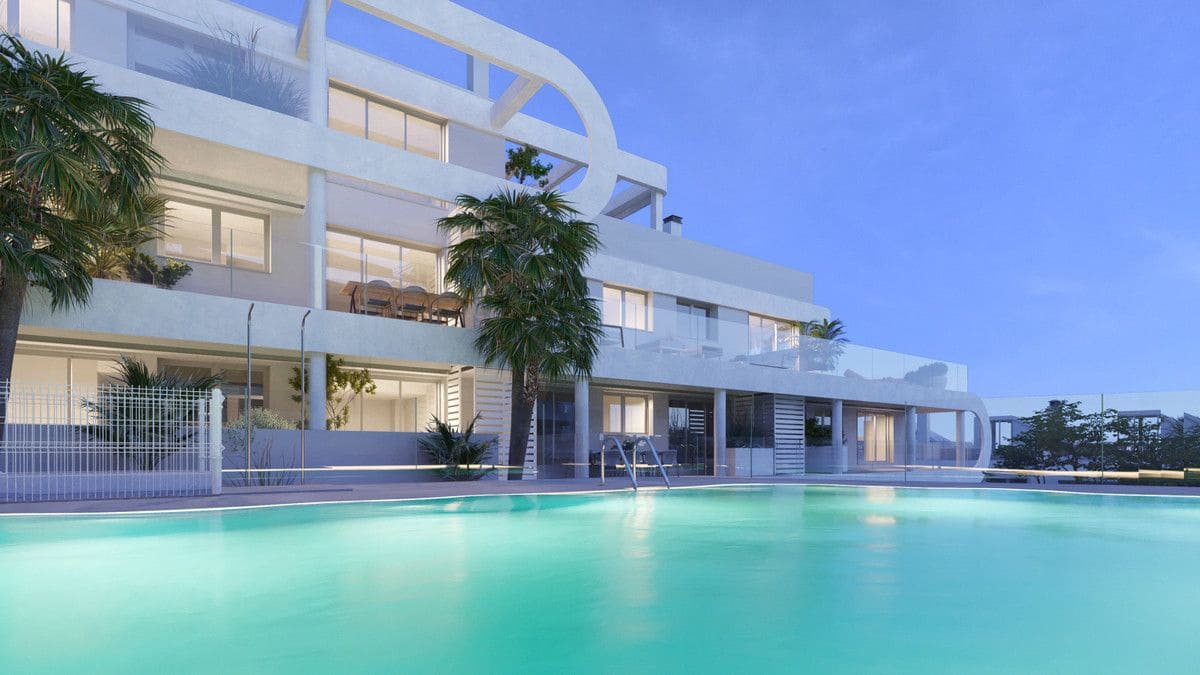 3 quarto Apartamento para venda em Estepona com piscina - 656 000 € (Ref: 9992084)