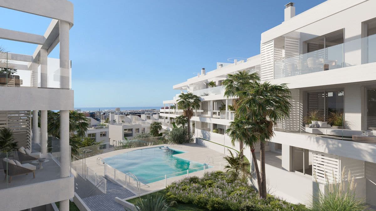 3 quarto Apartamento para venda em Estepona com piscina - 656 000 € (Ref: 9992084)