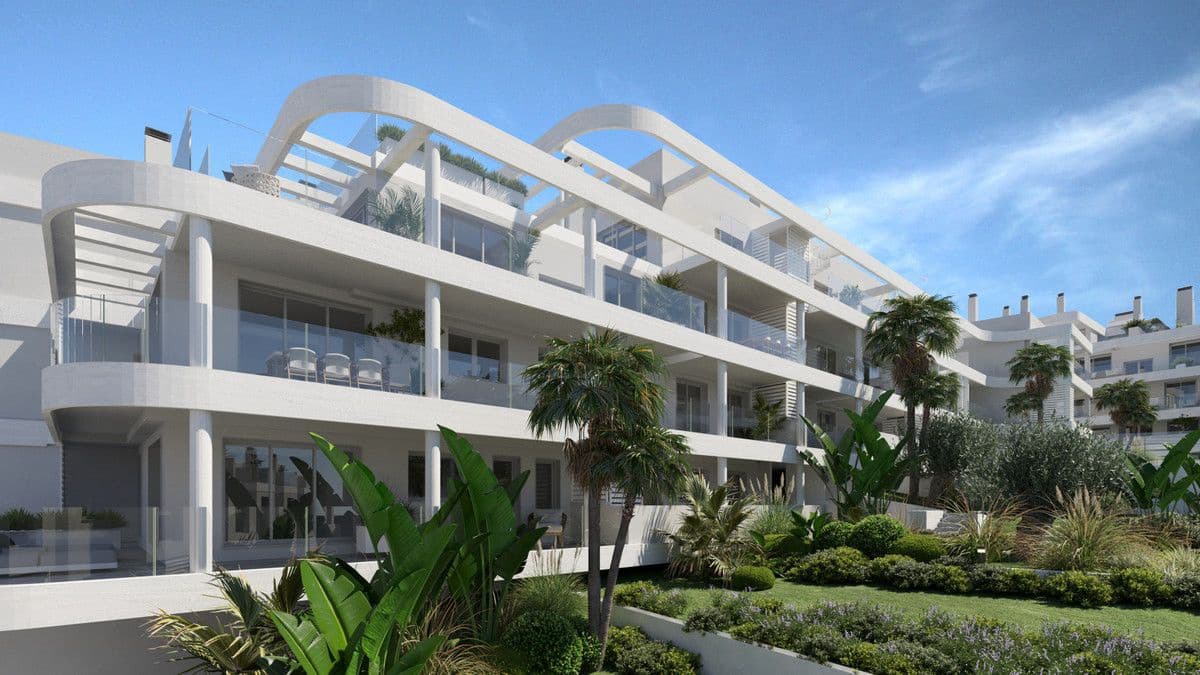 3 quarto Apartamento para venda em Estepona com piscina - 656 000 € (Ref: 9992084)