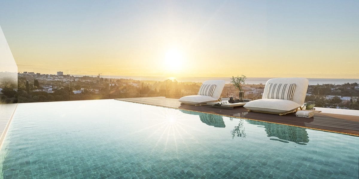2 bedroom Apartment for sale in Benahavis with pool - € 1,050,000 (Ref: 9992105)