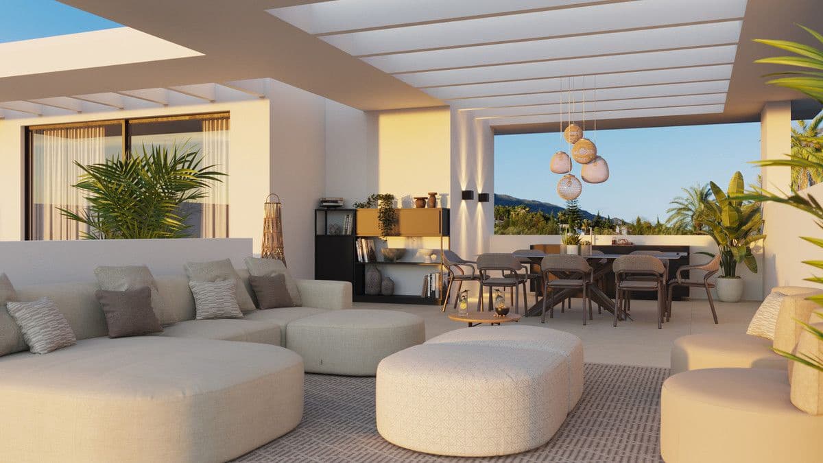 4 bedroom Villa for sale in Estepona with pool - € 4,600,000 (Ref: 9992111)