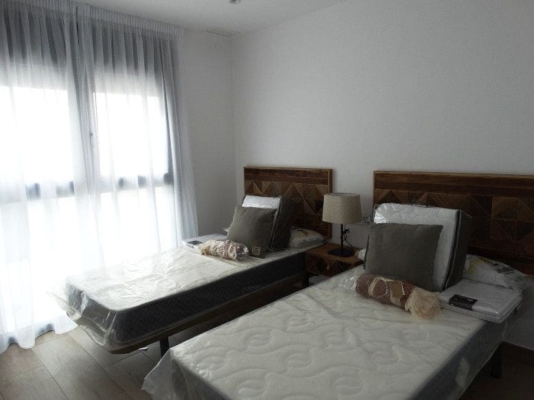 3 soverom Villa til salgs i Pilar de la Horadada med svømmebasseng - € 425 000 (Ref: 9992144)