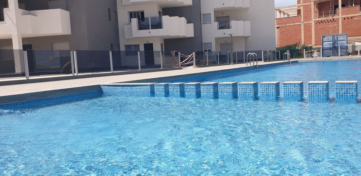 2 sovrum Lägenhet till salu i Filipinas med pool - 255 000 € (Ref: 9992146)