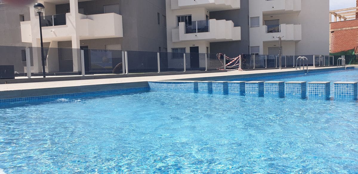 2 sovrum Lägenhet till salu i Filipinas med pool - 255 000 € (Ref: 9992146)