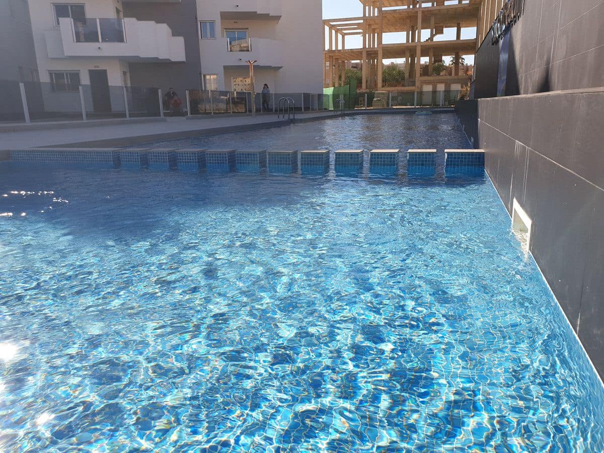 2 sovrum Lägenhet till salu i Filipinas med pool - 255 000 € (Ref: 9992146)