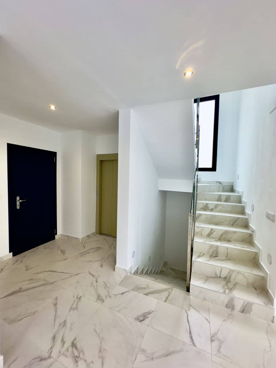 4 bedroom Villa for sale in La Marquesa with pool - € 834,000 (Ref: 9992156)